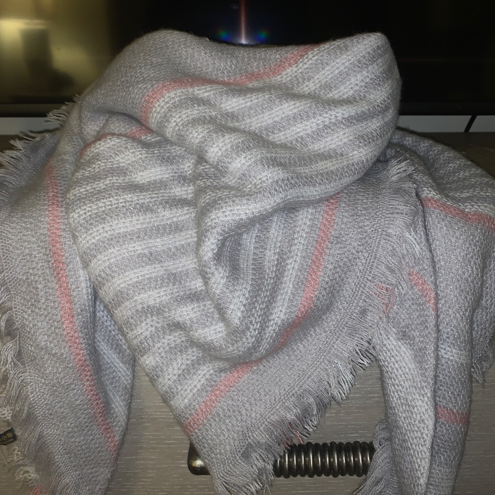 American Eagle Scarf